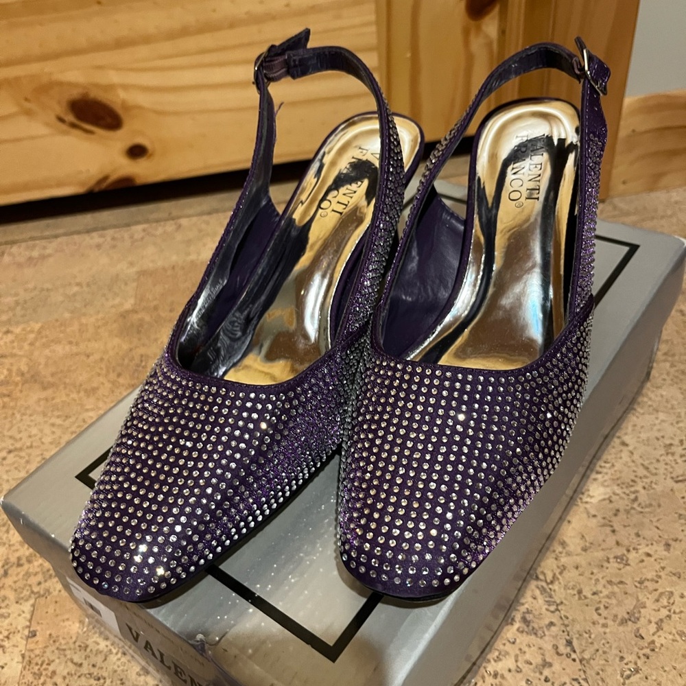 NIB Valenti Franco purple sparkly shoes, size 8